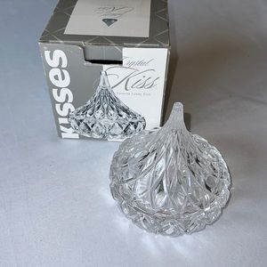 Crystal kiss, covered candy dish lead crystal